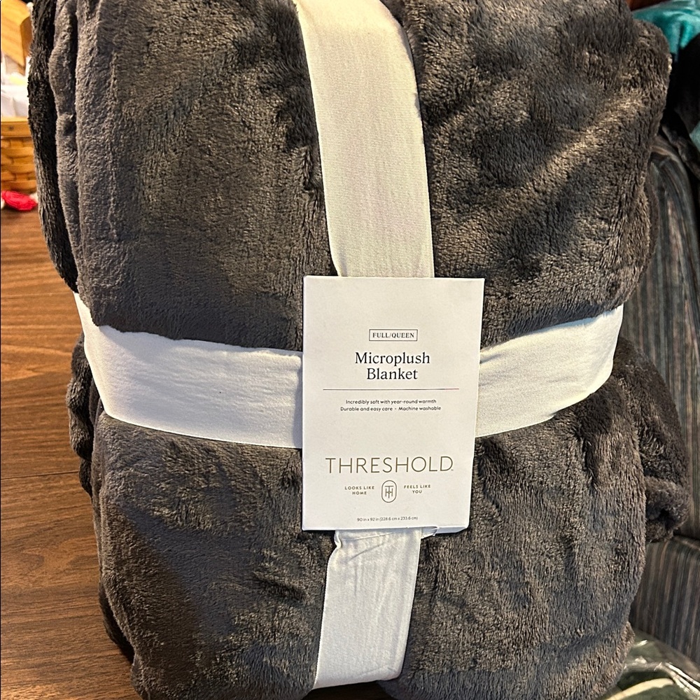 Threshold Microplush Blanket - Charcoal Gray